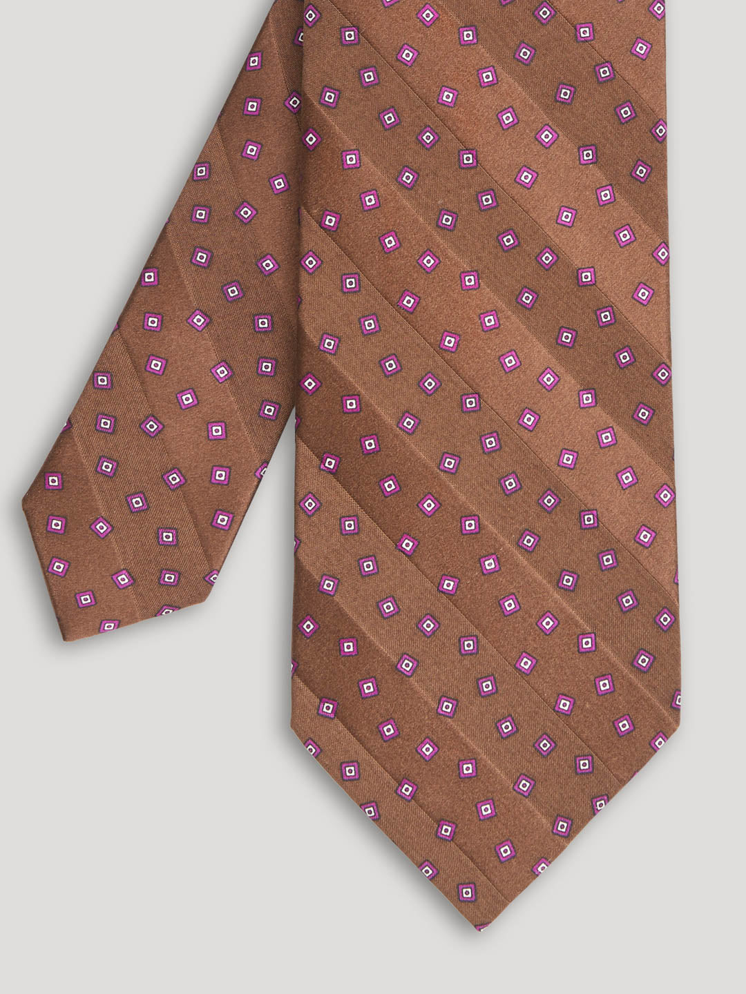 Brown stripe tie with small diamond design. 
