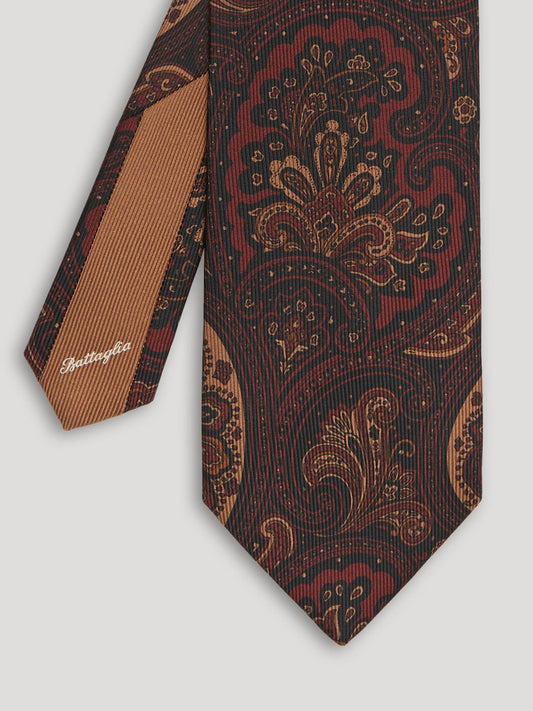 Burgundy paisley tie.