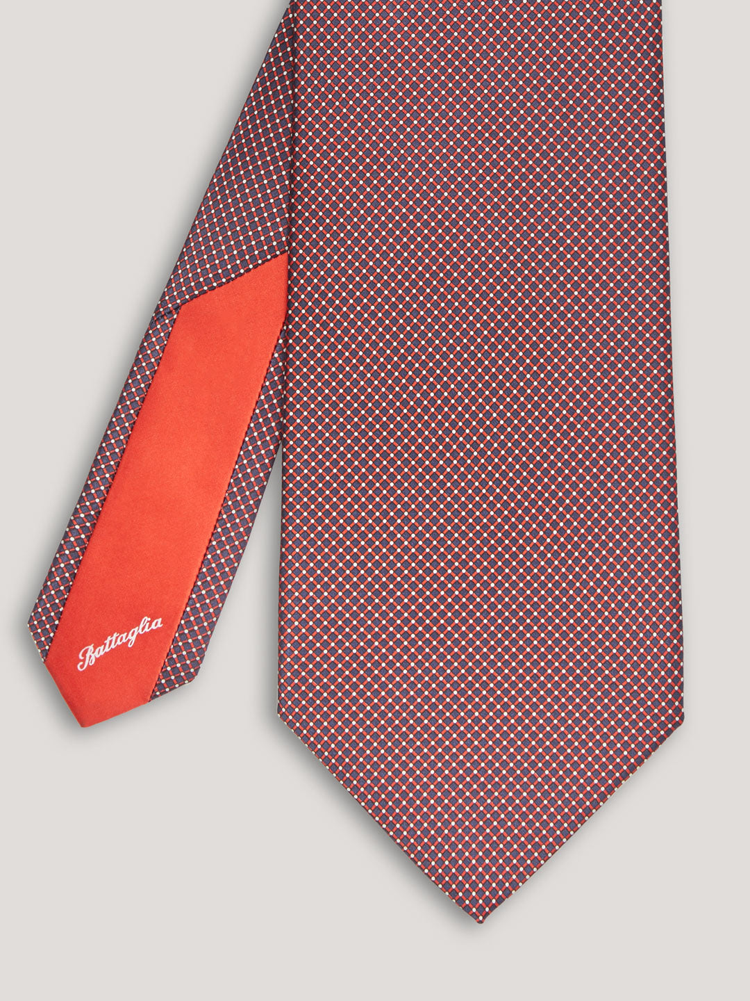 Red small pattern tie. 