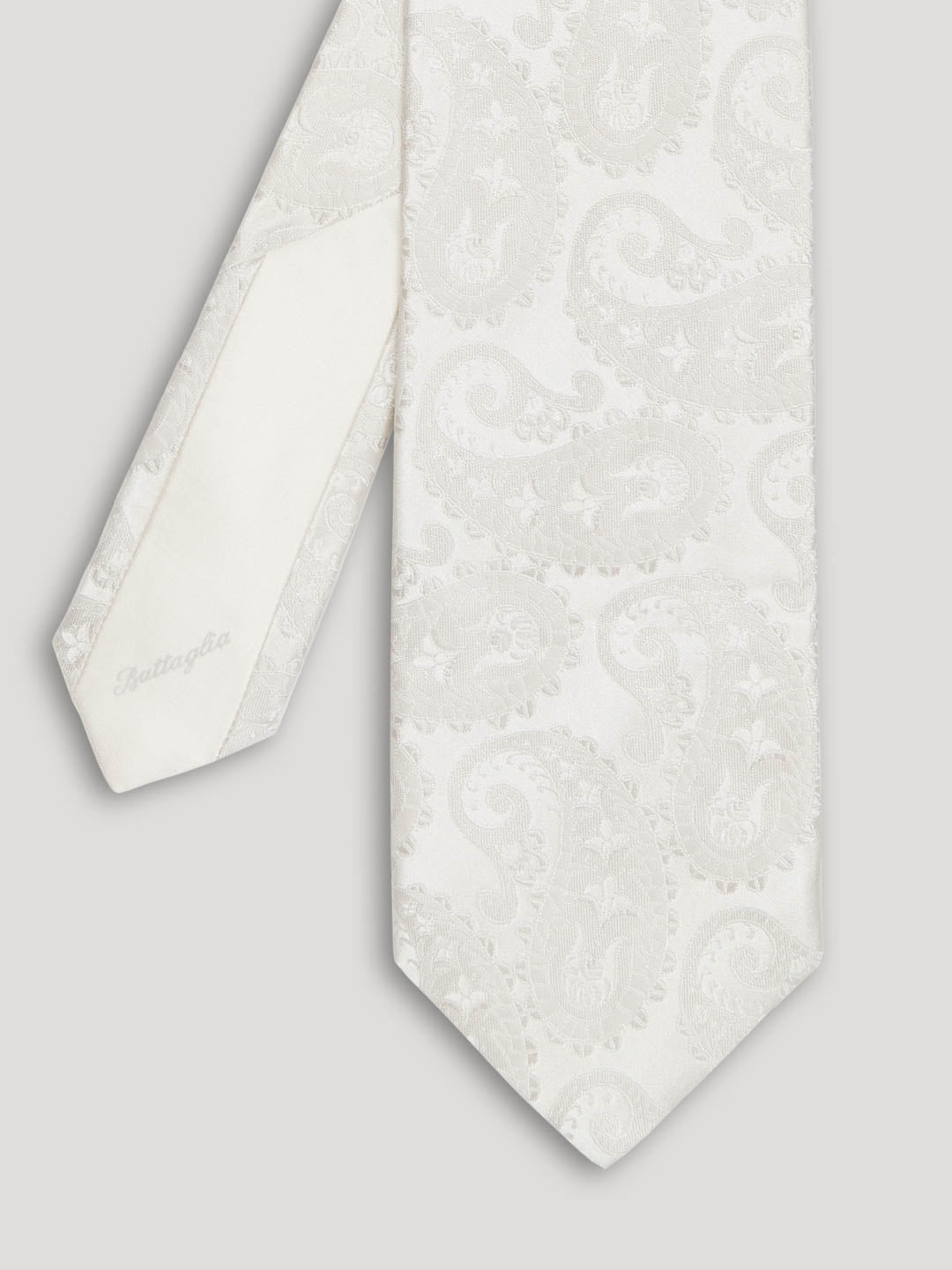 White paisley silk tie. 